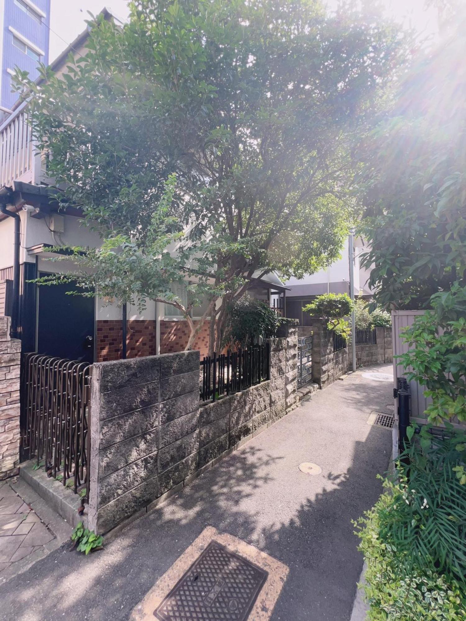 大和戸建 *